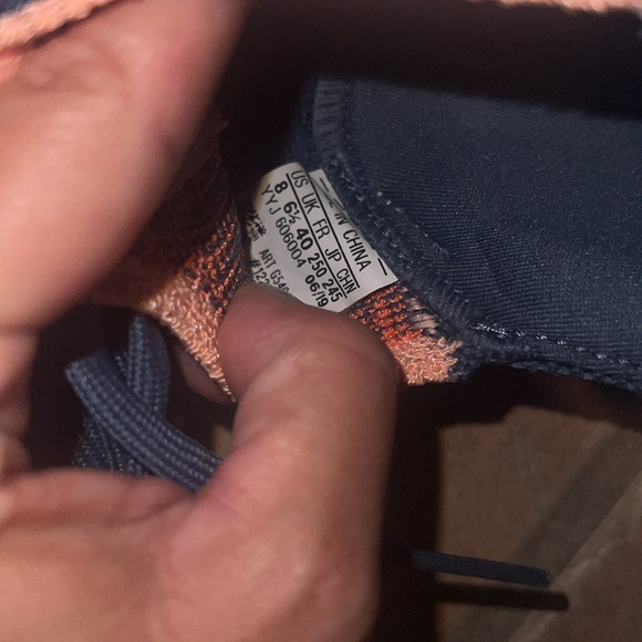 Women Ultroost sneakers wore only once size 8 - Picture 7 of 7